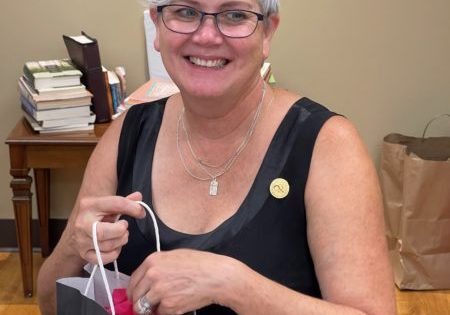 Associate Lynne Tustanowsky